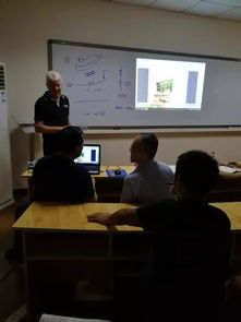 威猛股份與奧地利fleximat公司開展弛張篩技術(shù)深度交流與咨詢